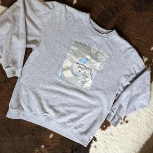 057 Vintage Winnie the Pooh and piglet crewneck